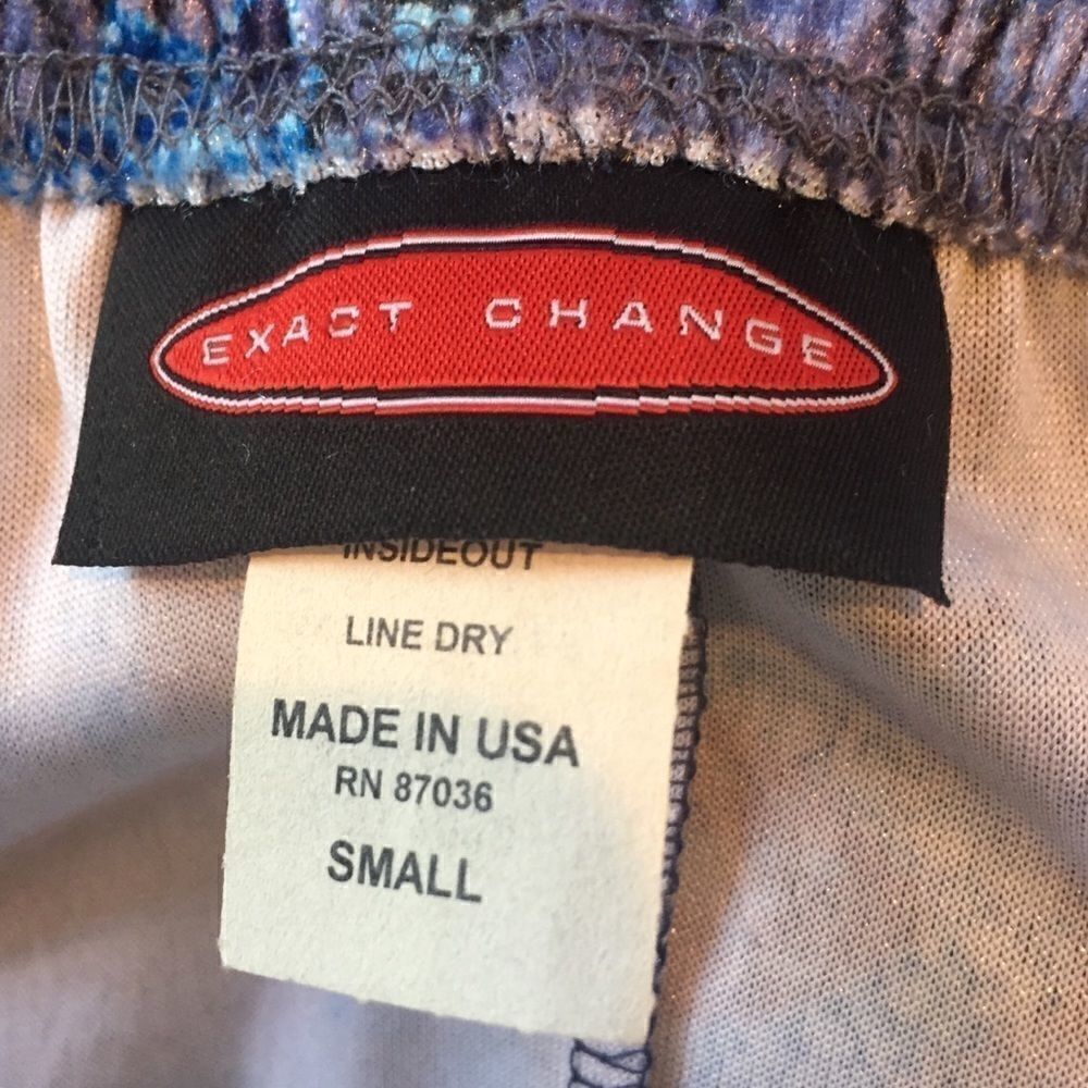 Exact Change Skirt - Picture 4 of 6